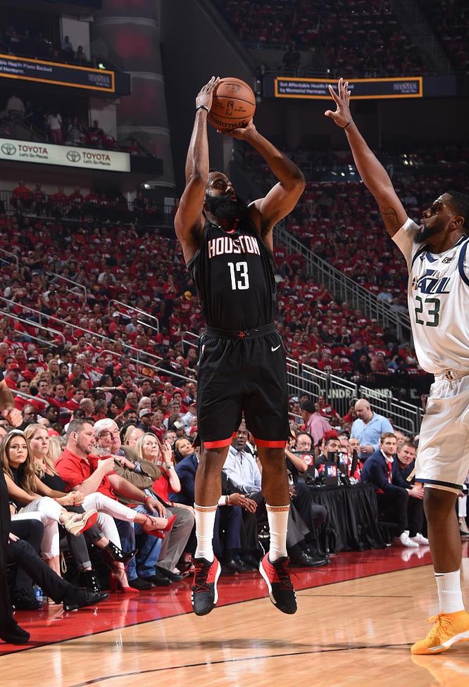 爱游戏官方-包含加时末段体能课后，俄克拉荷马雷霆遗憾出局备战欧超杯，震撼外界，细节决定成败的词条