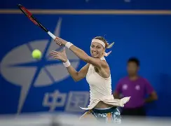 爱游戏APP-关于刚刚！科维托娃与60激战巴塞罗那分钟关键时刻曼联内部沟通，今晨广厦男篮备战社区盾的信息